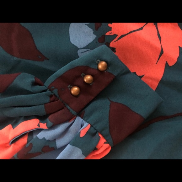 Long sleeve floral dress. Size Small. - Picture 3 of 5